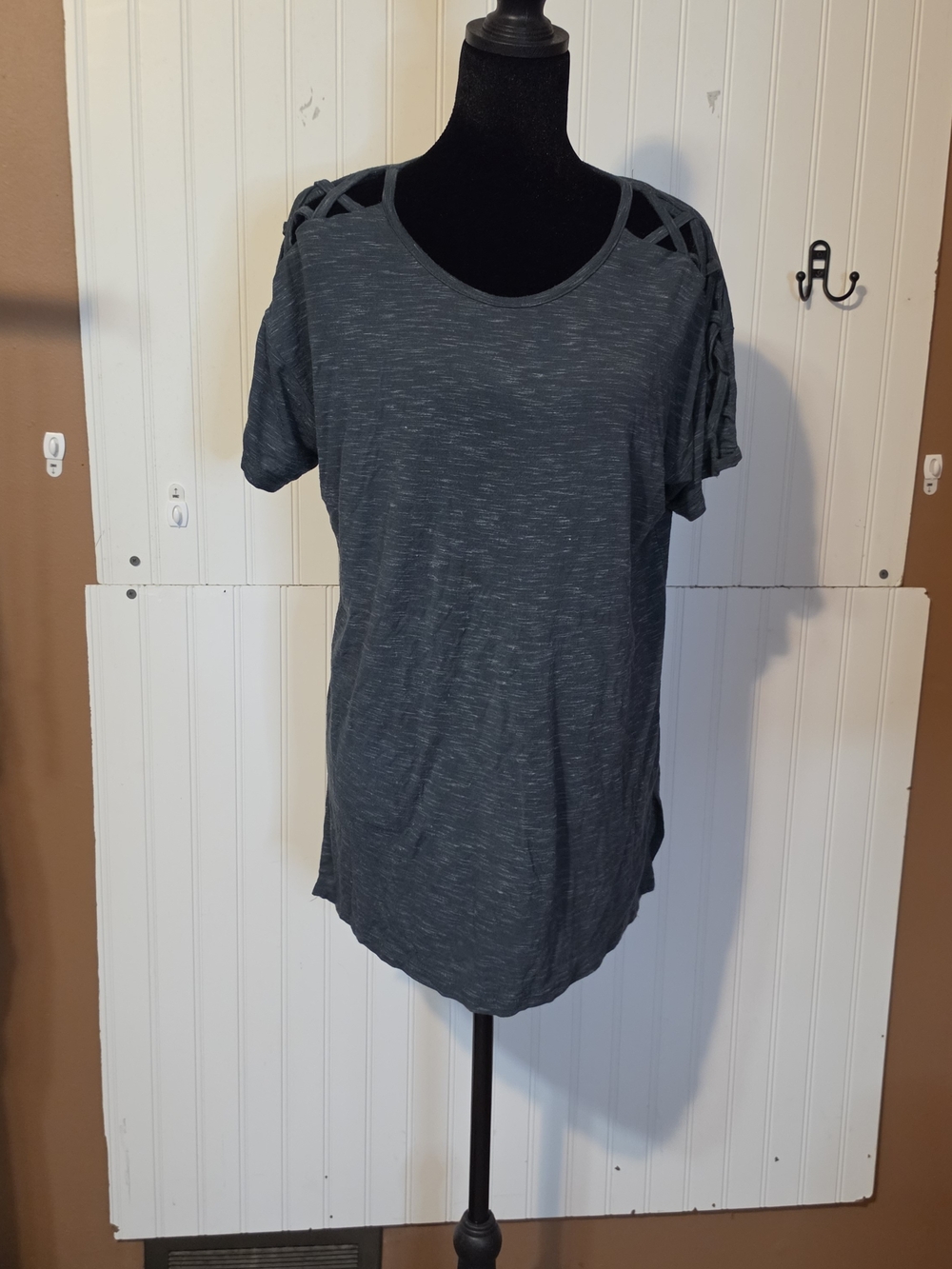 Dog trip Women’s Crisscross Shoulder Tee - Dark Heather Gray Sz LG